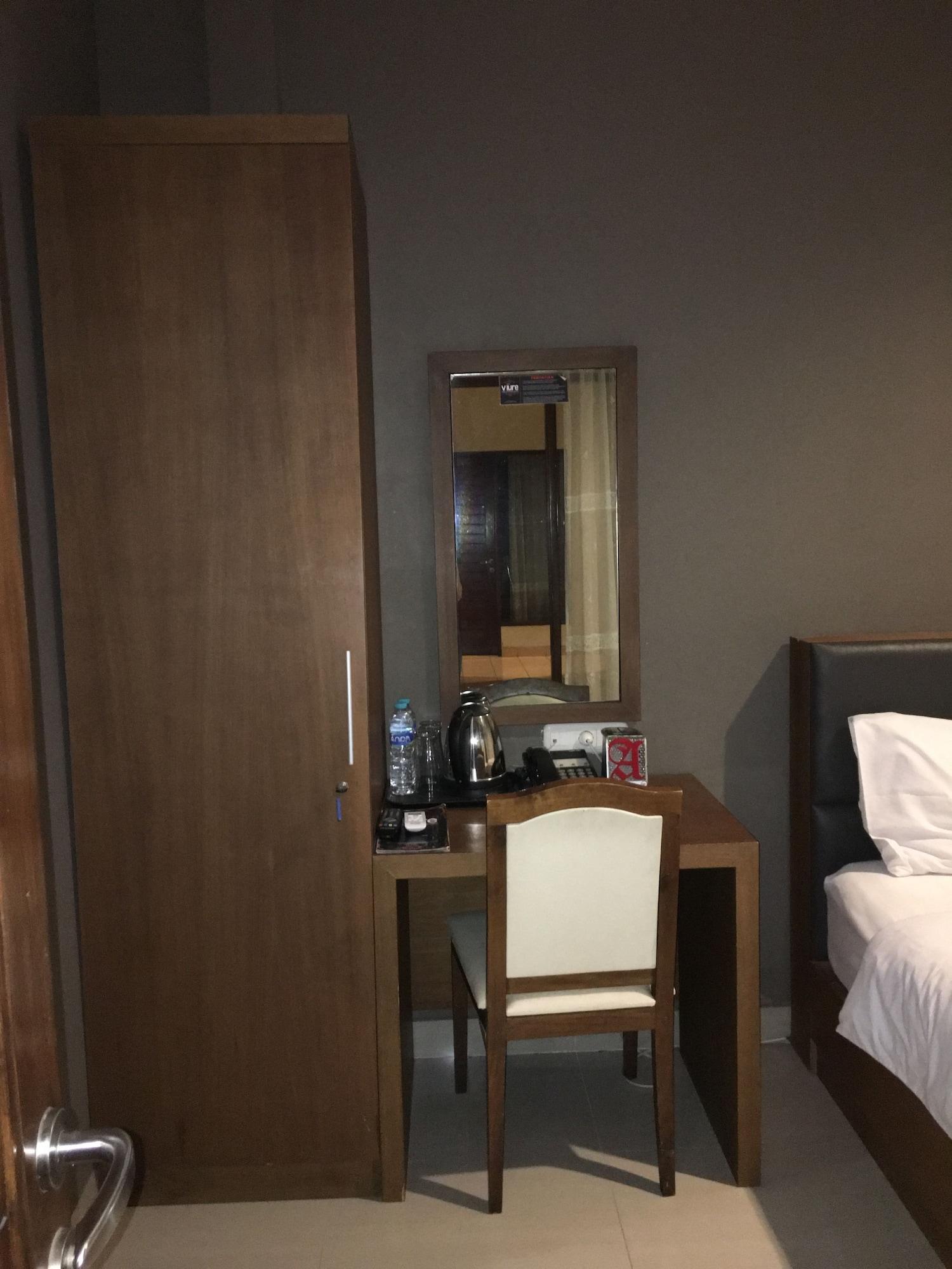 Votel Viure Hotel Jogjakarta Maguwo Luaran gambar