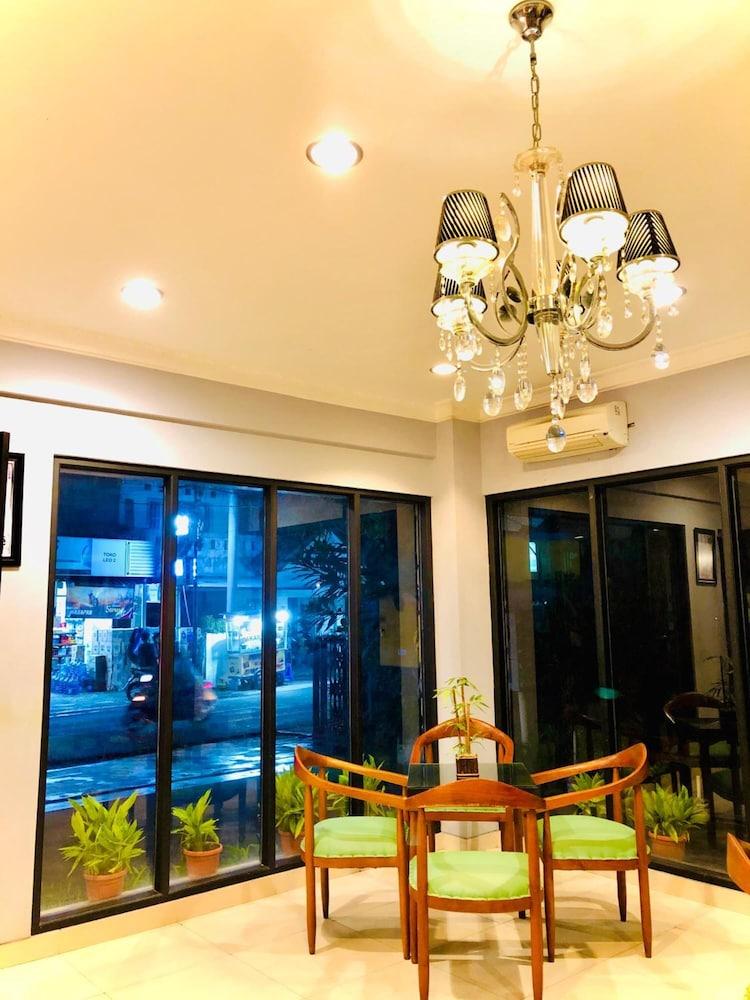 Votel Viure Hotel Jogjakarta Maguwo Luaran gambar