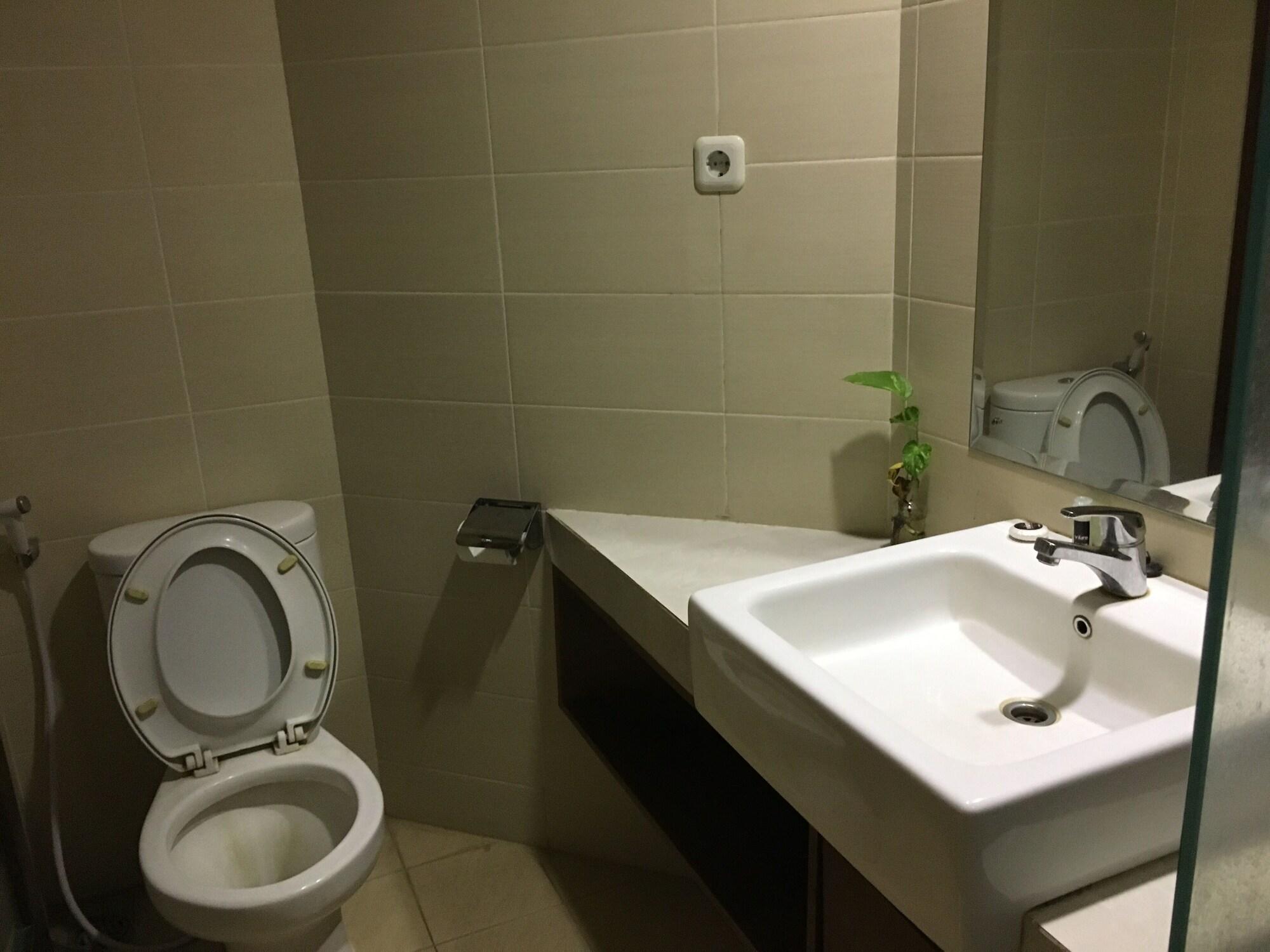 Votel Viure Hotel Jogjakarta Maguwo Luaran gambar