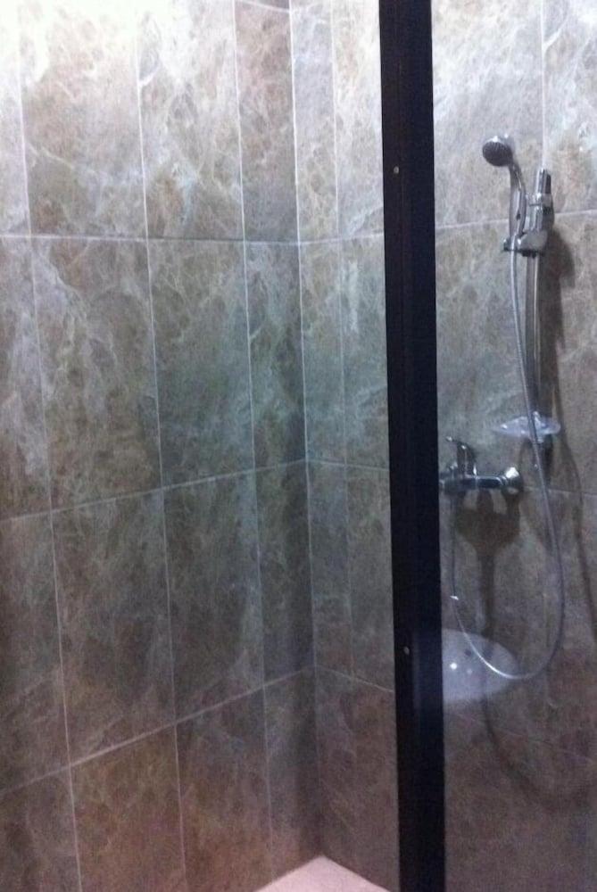 Votel Viure Hotel Jogjakarta Maguwo Luaran gambar