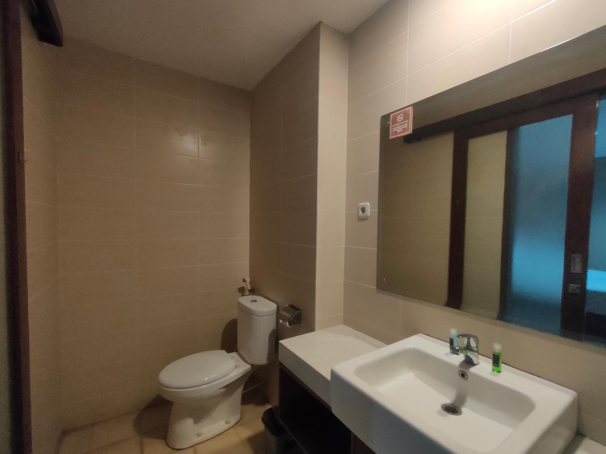Votel Viure Hotel Jogjakarta Maguwo Luaran gambar