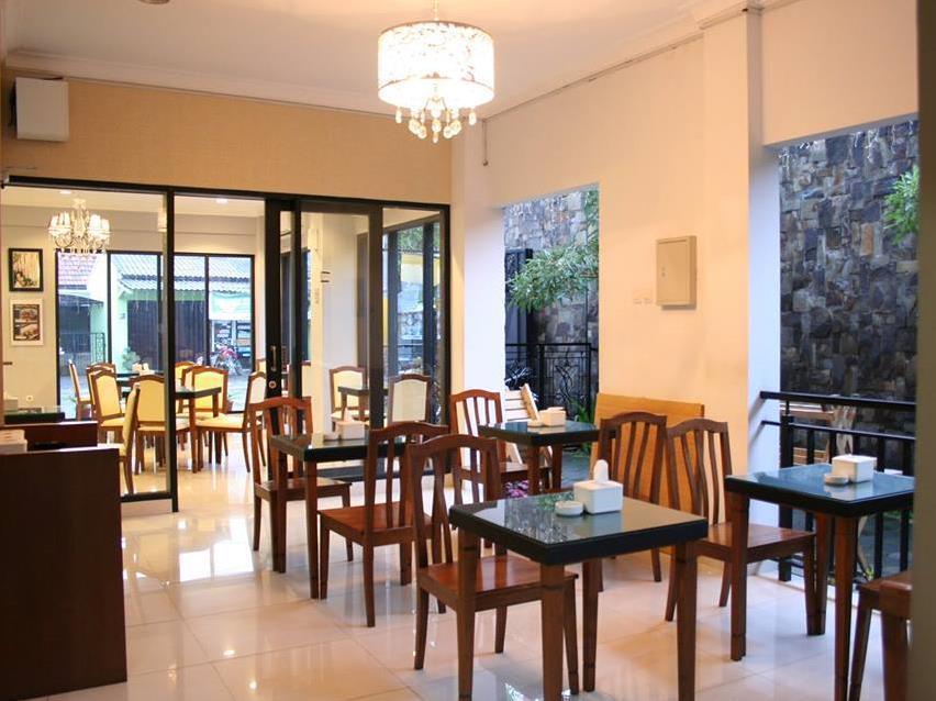 Votel Viure Hotel Jogjakarta Maguwo Luaran gambar