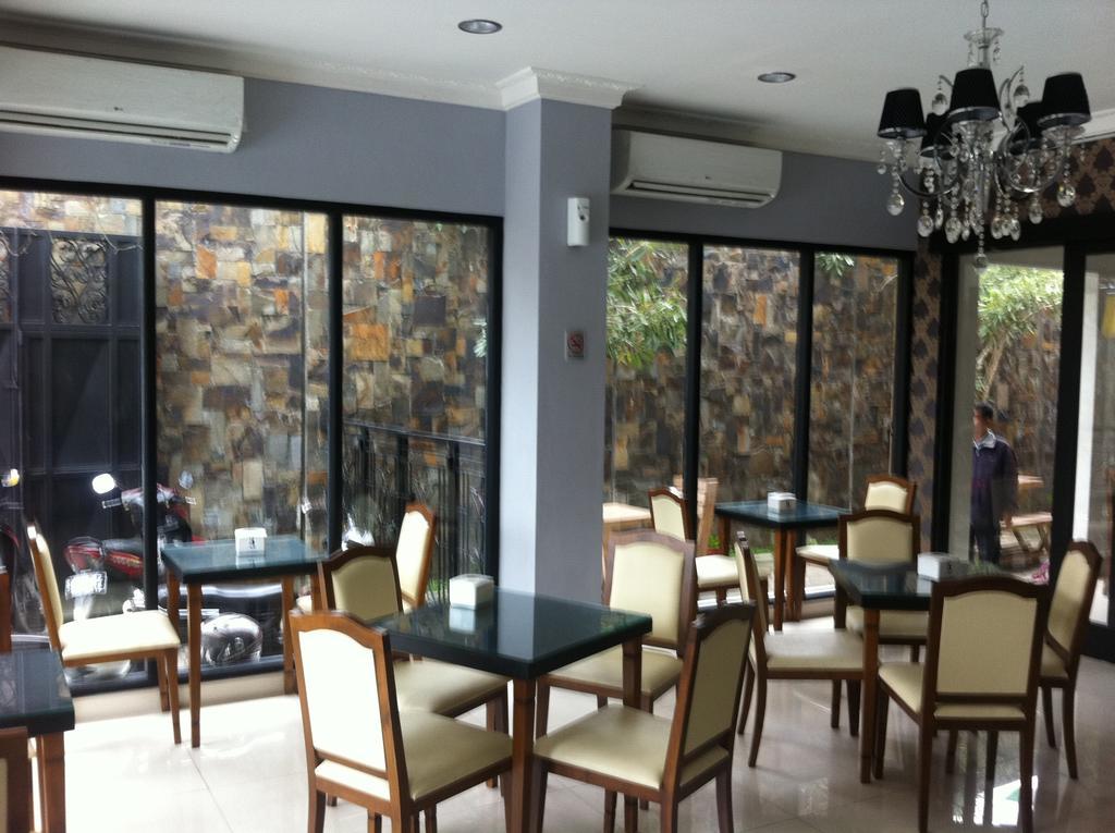 Votel Viure Hotel Jogjakarta Maguwo Luaran gambar