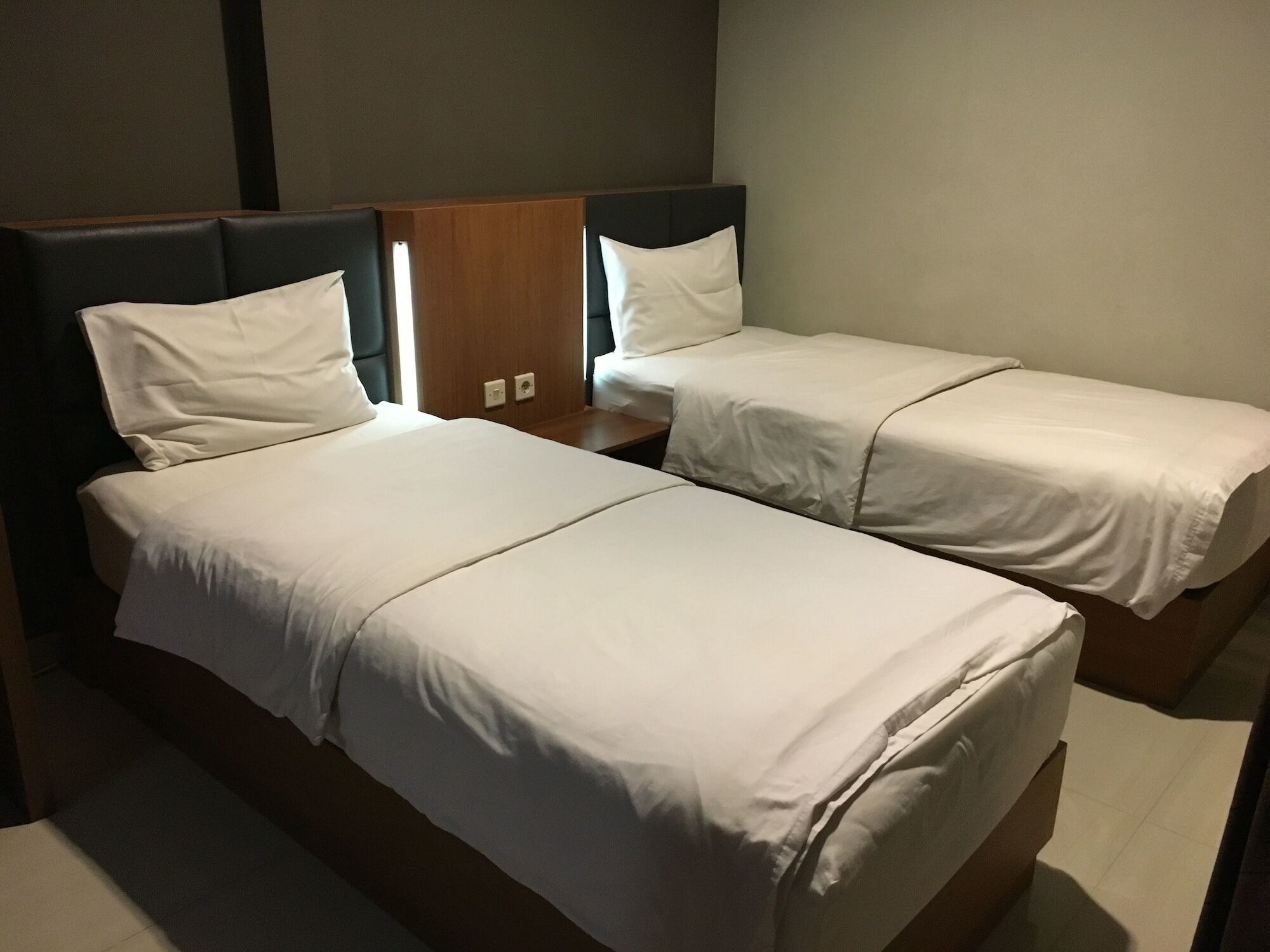 Votel Viure Hotel Jogjakarta Maguwo Luaran gambar